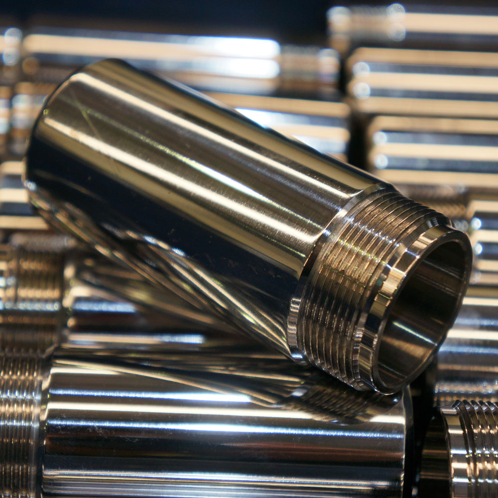 Industrielle Teilereinigung Industriell gereinigtes Metallteil mit Gewinde